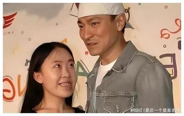 追星故事：杨丽娟与刘德华，疯狂背后的无奈与心酸