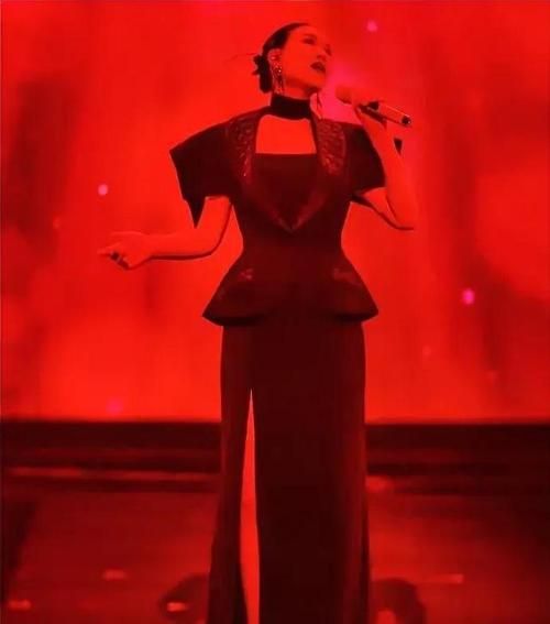 那英个人演唱会震撼开唱经典金曲全回顾