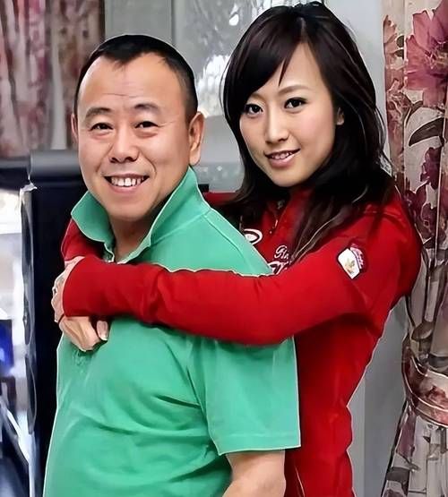 那英儿女最新照片流出 遗传妈妈好基因