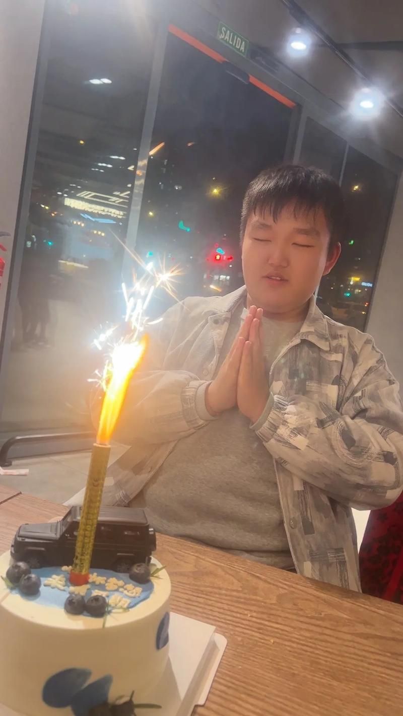 那英儿子照片流出 16岁少年模样帅气引热议