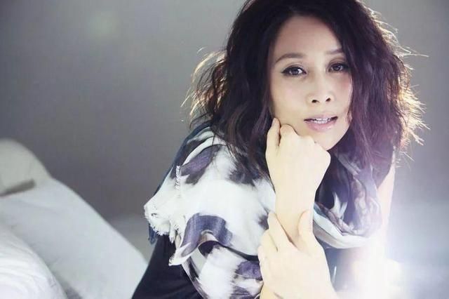 那英儿子照片流出 16岁少年模样帅气引热议