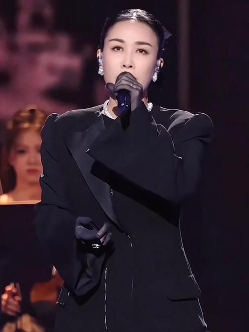 那英全名是什么揭秘天后本名的由来与故事