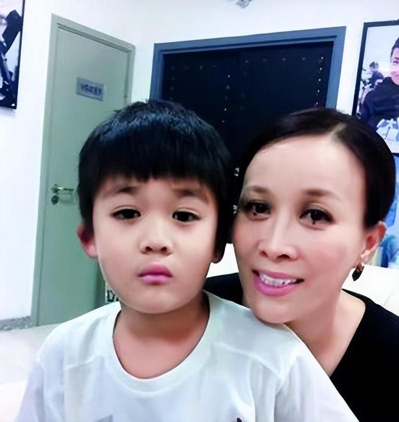 那英几个老公真相她的婚姻状况大公开