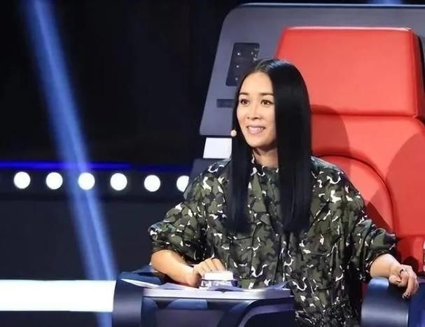 那英几岁开始唱歌 从东北大妞到乐坛天后的蜕变
