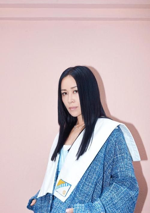 那英几岁开始唱歌 从东北大妞到乐坛天后的蜕变