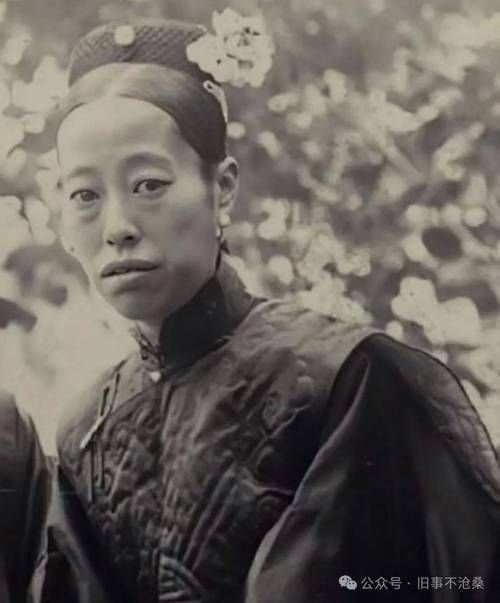 那英叶赫那拉氏身世揭秘原来她是满清贵族后裔