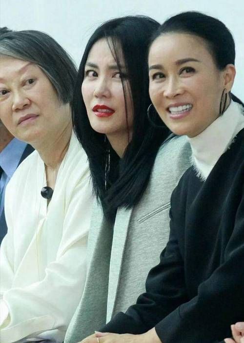 那英和足球运动员的跨界友谊大揭秘