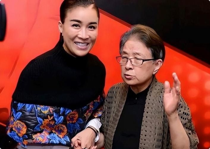 那英唱功对比其他歌手差距到底有多大