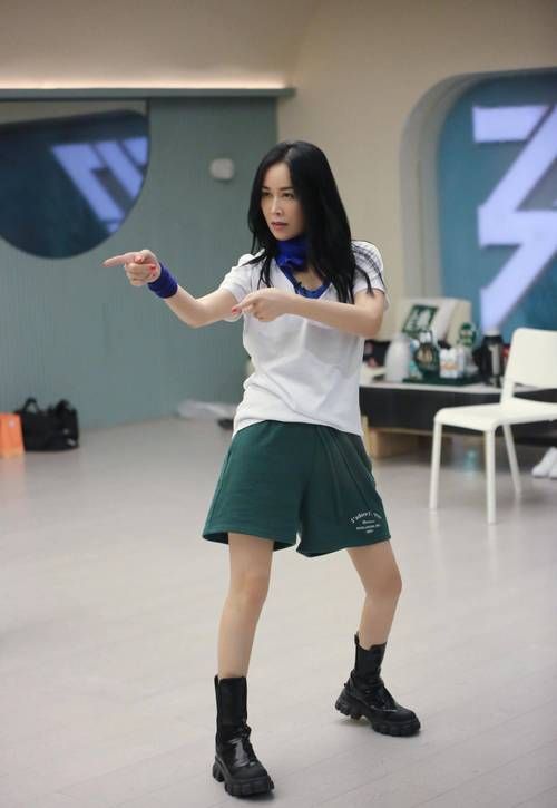 那英唱的默为什么这么火听完你就懂了