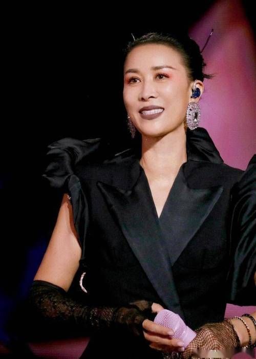 那英在国家宝藏表现如何 实力唱将致敬中华瑰宝