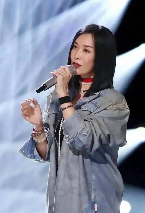 那英女儿多大现在长什么样近照曝光