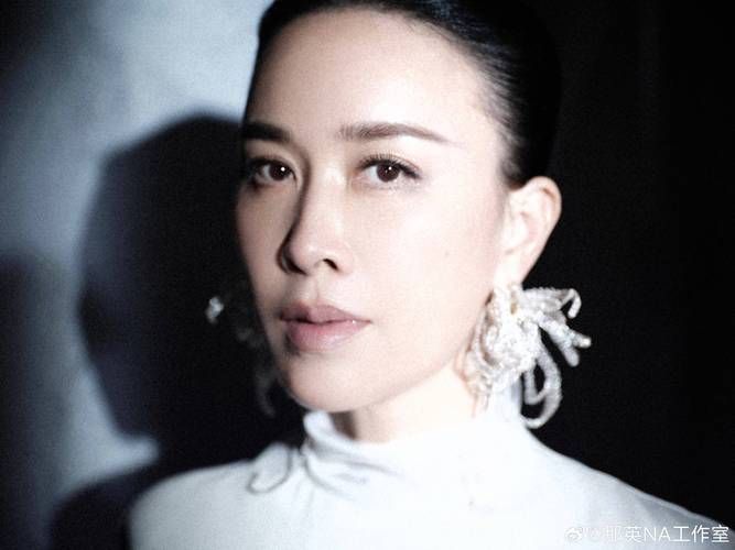 那英好多岁了揭秘她的真实年龄和保养秘诀