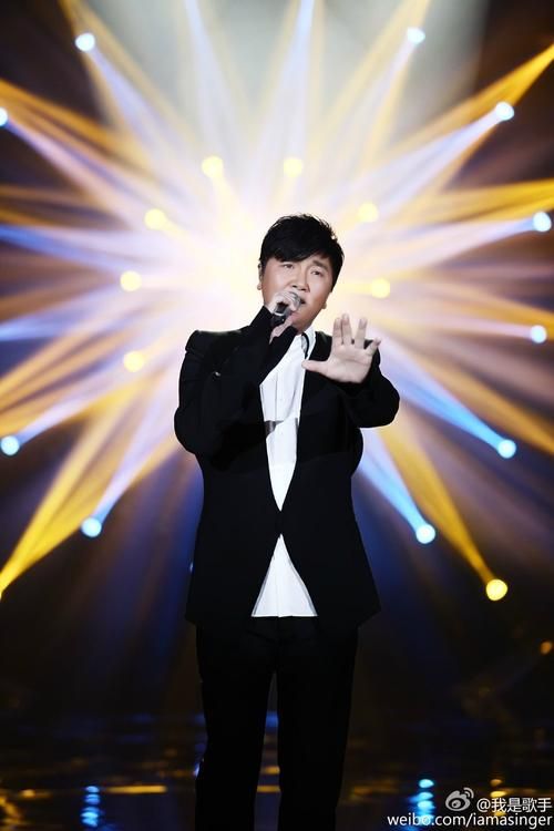 那英孙楠同台合唱经典歌曲勾起无数回忆