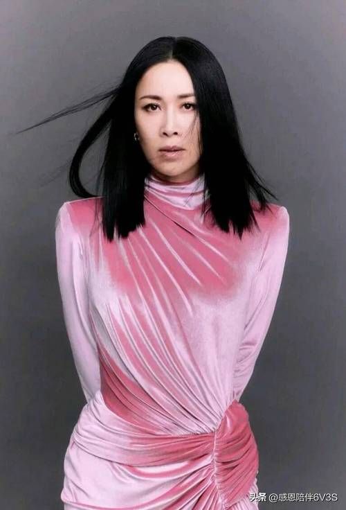 那英家族故事曝光从东北到北京的奋斗历程