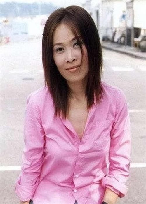那英小时候的照片首次公开 原来她从小就这么有范儿