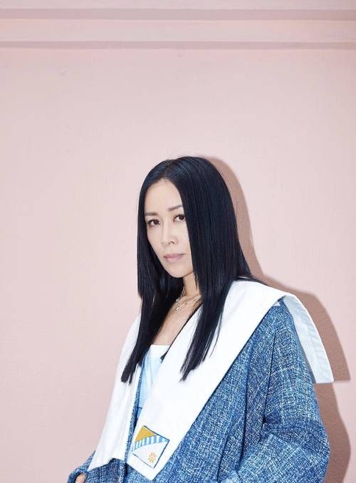 那英小时候的照片首次公开 原来她从小就这么有范儿