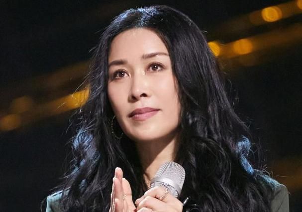 那英年龄曝光网友热议她的不老传奇