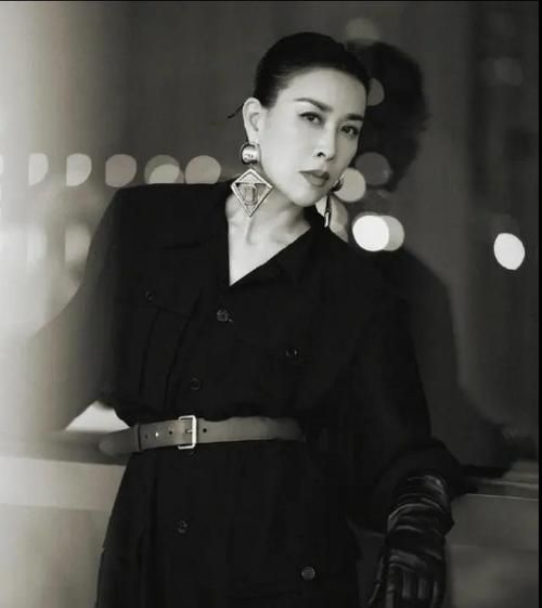 那英性感图片合集 展现成熟女人魅力