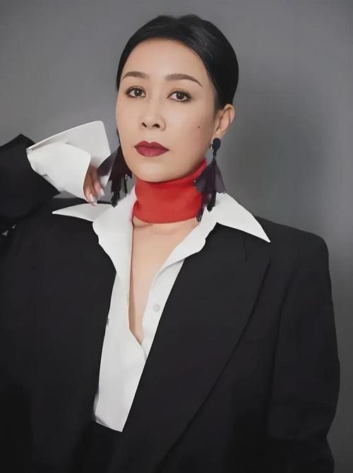 那英是哪年出生的天后歌手年龄引热议