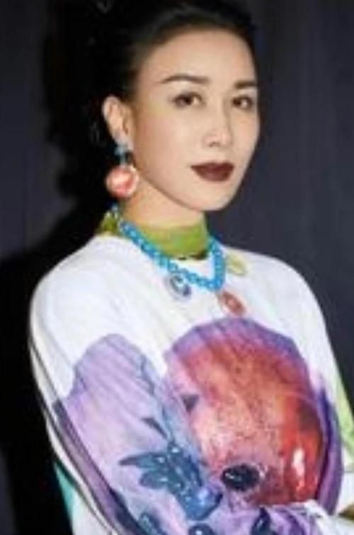 那英是皇族吗粉丝热议她的身份之谜终于揭晓