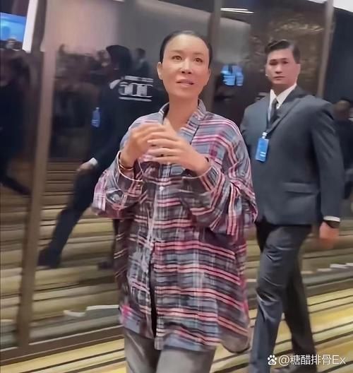 那英有几个孩子 揭秘天后家庭生活