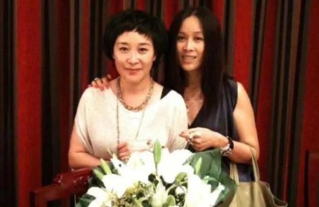 那英有几个老公关于她的感情传闻真相