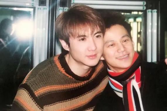 那英杨洋合唱视频曝光 两人默契配合引热议