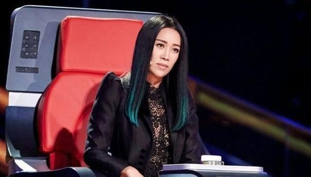 那英演唱会现场视频流出 粉丝直呼太震撼了