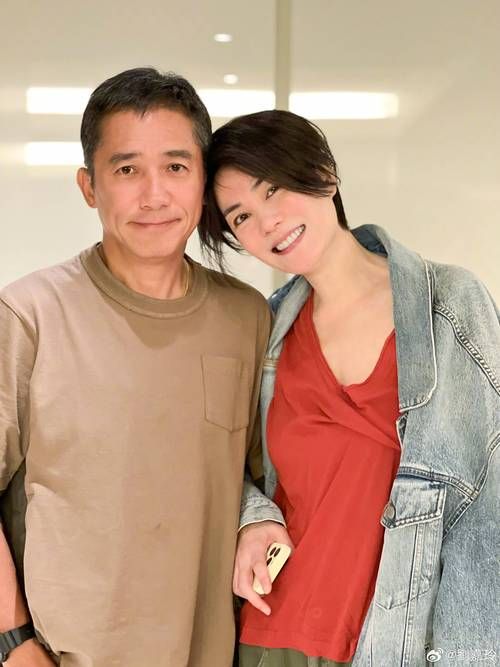 那英王菲关系如何从竞争对手变成好姐妹