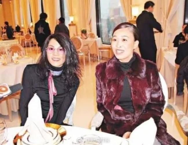 那英王菲合唱新歌引热议 天后联手演绎动人旋律