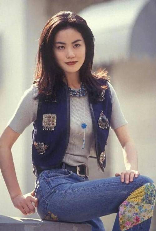那英王菲私下关系大揭秘 天后姐妹情谊深厚