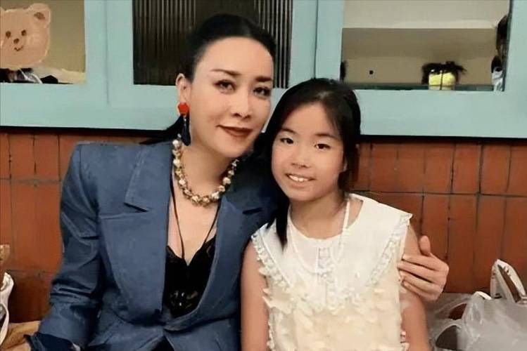 那英现任老公近照曝光夫妻俩生活幸福甜蜜
