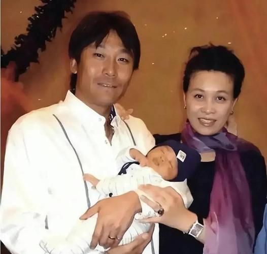 那英的婚姻故事揭秘她与高峰的感情经历