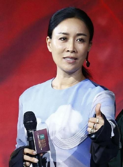 那英的年龄引热议 不老女神如何保养