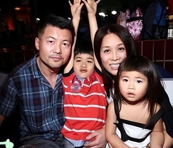 那英的老公孟桐照片曝光 看看他们的家庭生活