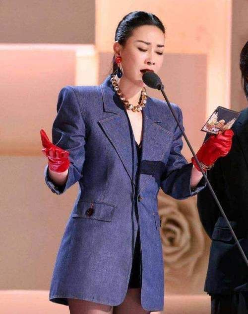 那英的胸为什么这么受关注原来有这些原因