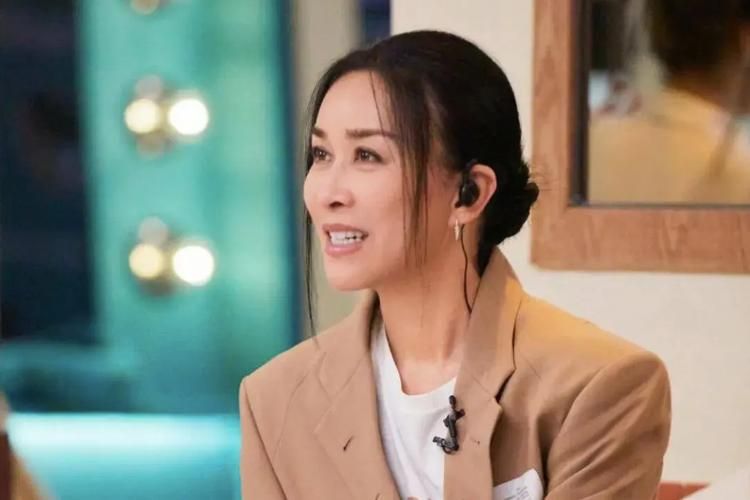 那英综艺节目造型盘点 从霸气到温柔全都有
