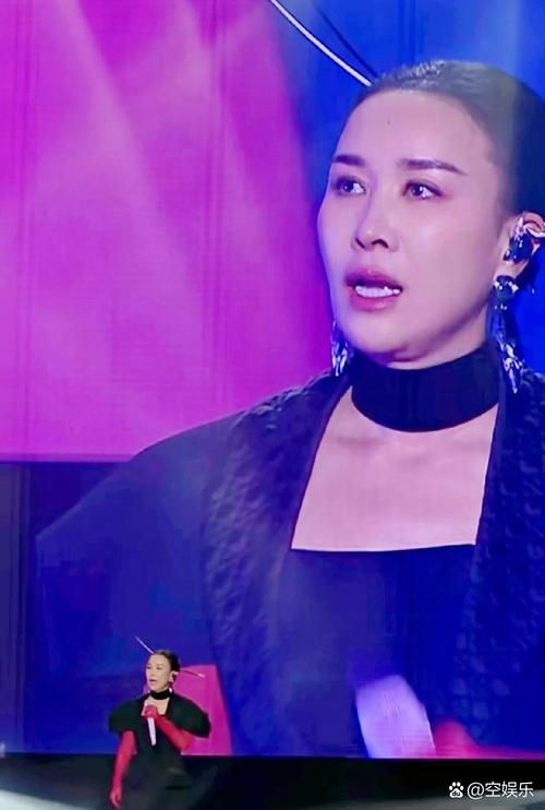 那英评价王菲演唱会 天后之间的惺惺相惜与欣赏