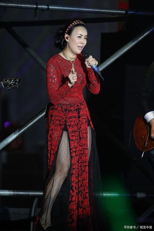 那英身体健康吗最近她状态如何引关注