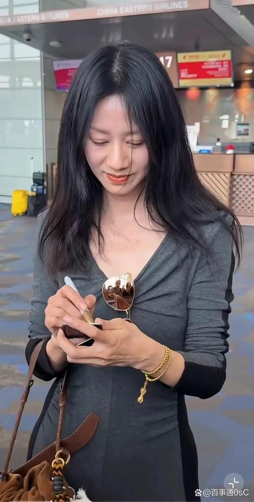 那英青花瓷歌词解析看她如何唱出别样韵味