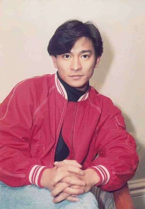 金城武和刘德华谁帅 看看他们年轻时的照片