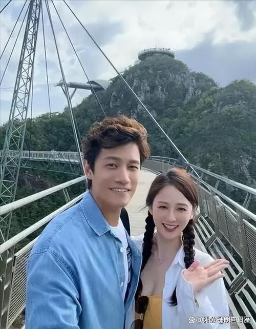 陈乔恩和刘德华：娱乐圈的意外组合与传闻真相
