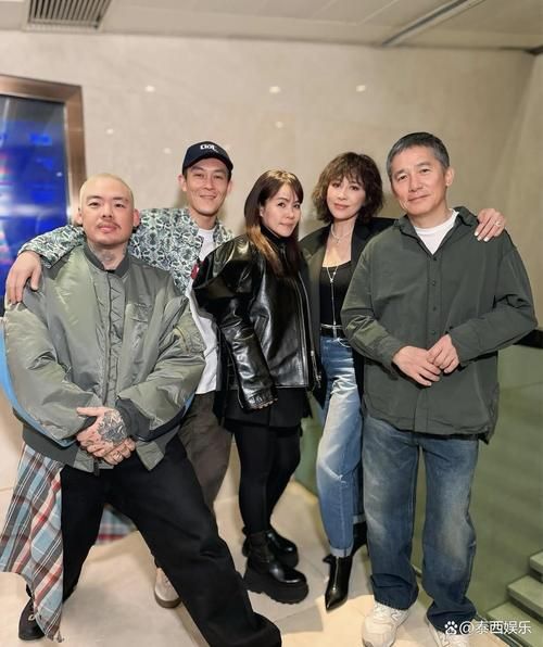 陈冠希和刘德华：截然不同的演艺人生道路