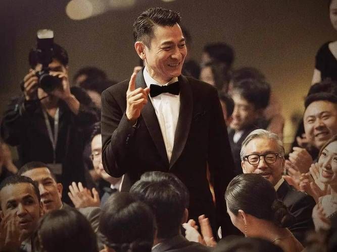 陈道明与刘德华：影坛传奇的跨界交流，引发热议