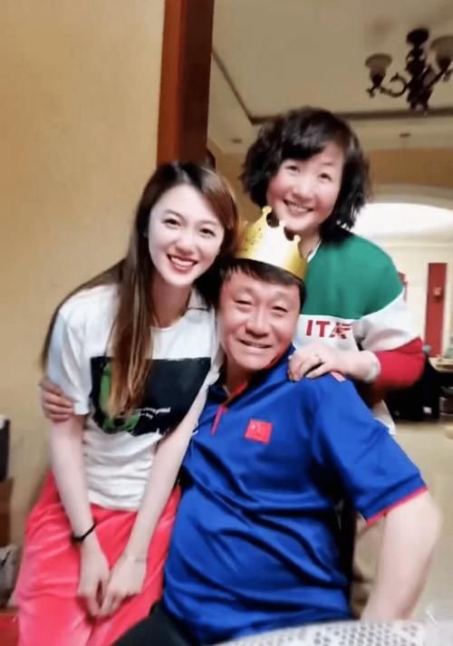 高峰那英老公和孩子 他们的家庭关系如何