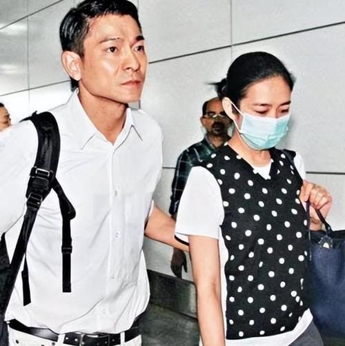 高清刘德华朱丽倩图片欣赏，见证他们的爱情传奇
