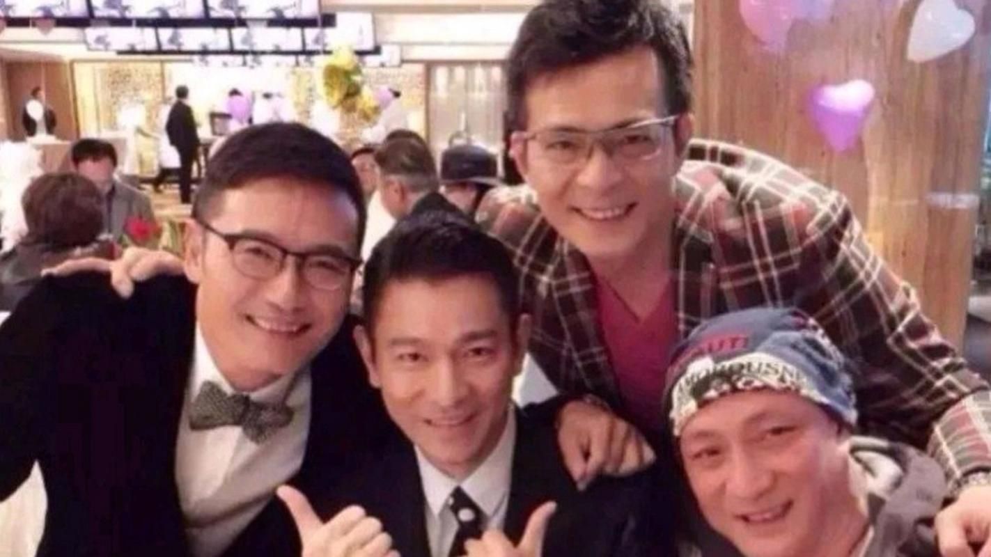 黄日华与刘德华关系揭秘两人多年友情内幕