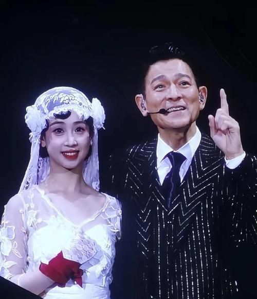 黄蕊如何成为刘德华御用伴舞的经历分享