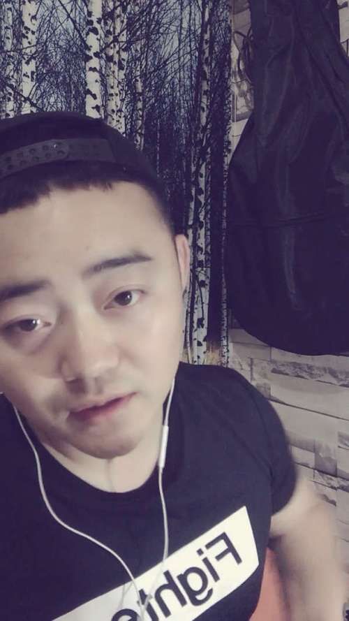 黑白画映张学友最打动人心的十首歌推荐