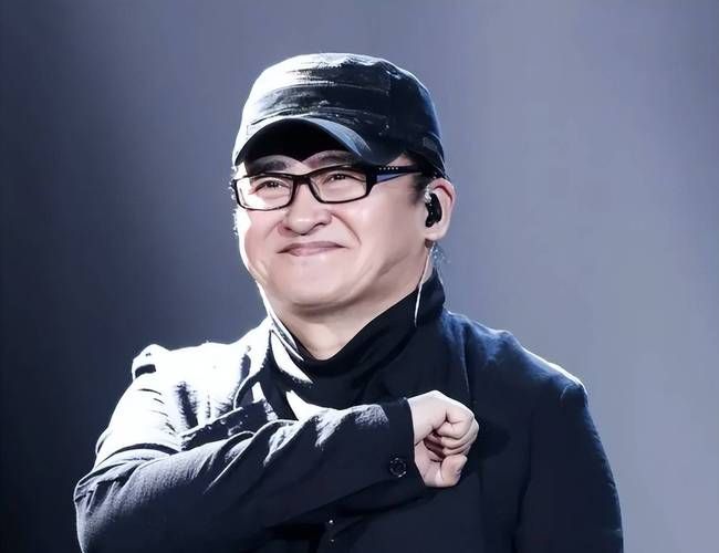 2022春晚刘欢戴帽子